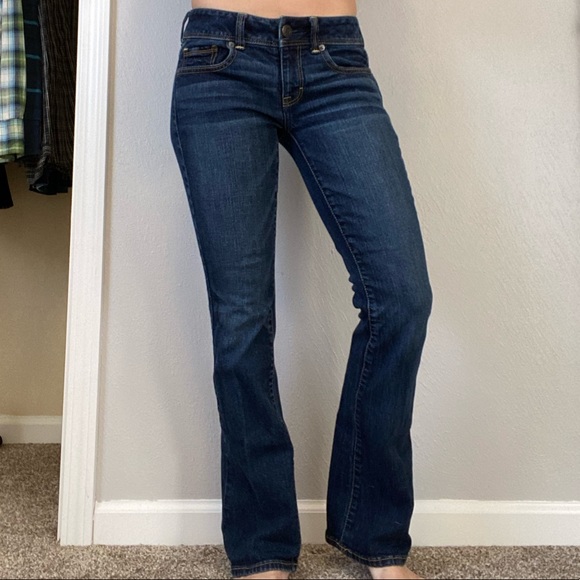 American Eagle bootcut/flare jeans - Picture 2 of 3